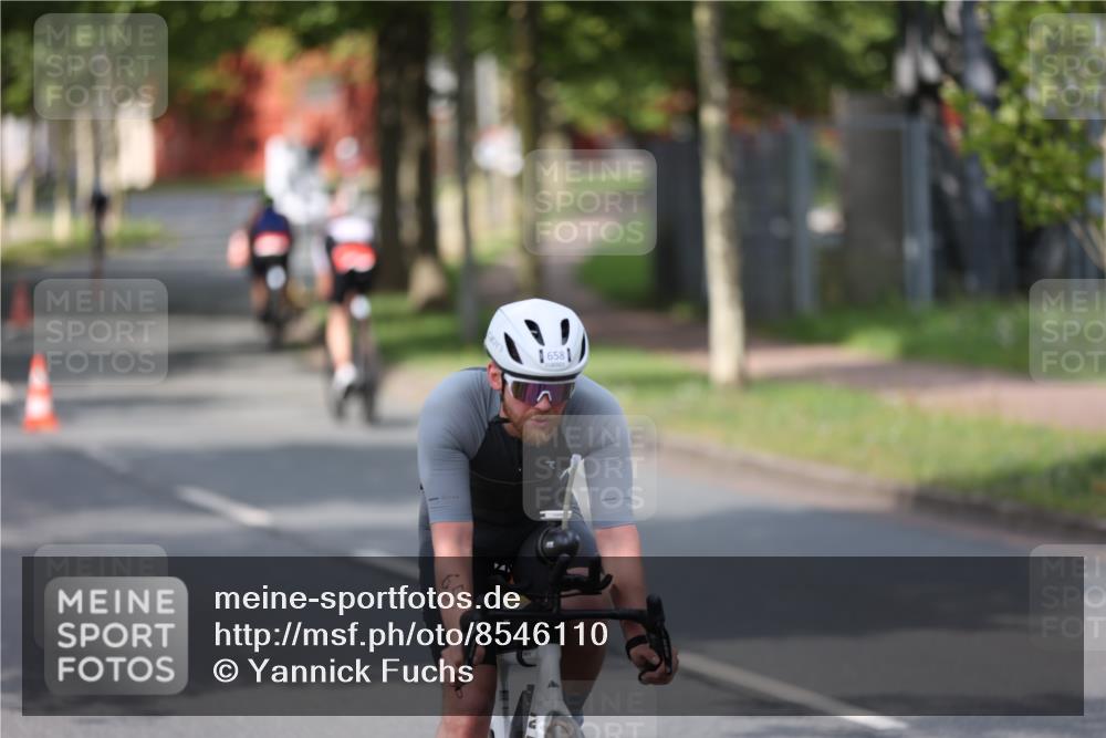 10.08.2025 - GEWOBA Citytriathlon Bremen Yannick Fuchs http://msf.ph/oto/8546110 10.08.2025 12:06:35 Radfahren 580, 613, 634, 658, 714 meine-sportfotos.de