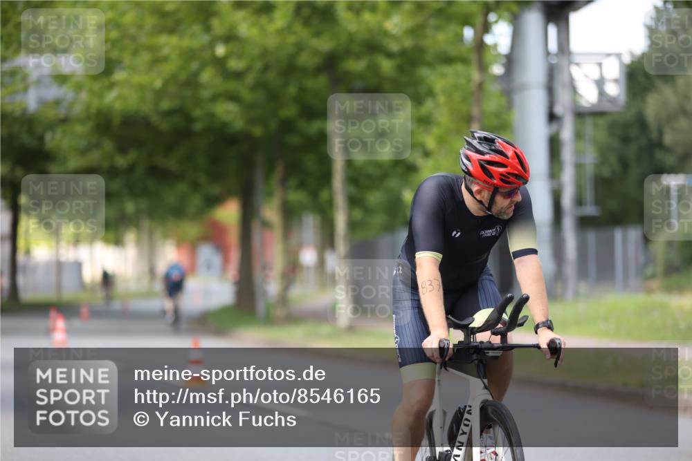 10.08.2025 - GEWOBA Citytriathlon Bremen Yannick Fuchs http://msf.ph/oto/8546165 10.08.2025 13:01:11 Radfahren 646, 684, 713, 829, 837, 862, 926, 944, 1001 meine-sportfotos.de
