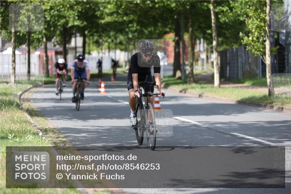 10.08.2025 - GEWOBA Citytriathlon Bremen Yannick Fuchs http://msf.ph/oto/8546253 10.08.2025 12:07:31 Radfahren 559, 650, 693, 705, 740, 786, 815, 831 meine-sportfotos.de