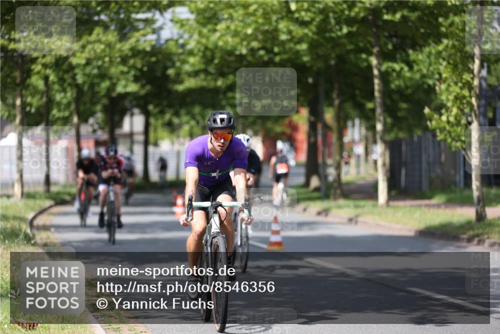 10.08.2025 - GEWOBA Citytriathlon Bremen Yannick Fuchs http://msf.ph/oto/8546356 10.08.2025 12:07:39 Radfahren 559, 609, 646, 650, 693, 705, 706, 721, 723, 740, 815, 879 meine-sportfotos.de