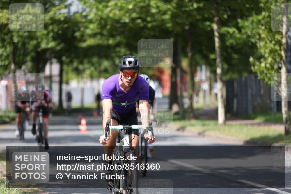 10.08.2025 - GEWOBA Citytriathlon Bremen Yannick Fuchs http://msf.ph/oto/8546360 10.08.2025 12:07:40 Radfahren 559, 609, 646, 650, 693, 705, 706, 721, 723, 740, 815, 879 meine-sportfotos.de
