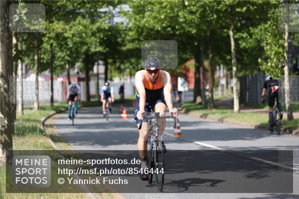 10.08.2025 - GEWOBA Citytriathlon Bremen Yannick Fuchs http://msf.ph/oto/8546444 10.08.2025 12:07:44 Radfahren 559, 609, 646, 650, 660, 693, 705, 706, 721, 723, 740, 879 meine-sportfotos.de