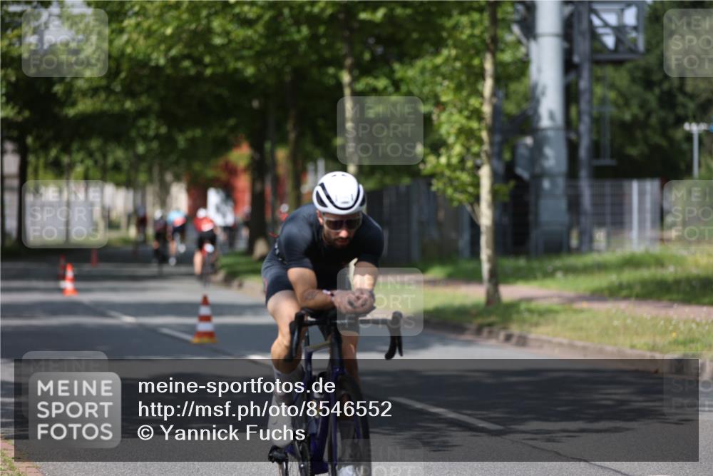 10.08.2025 - GEWOBA Citytriathlon Bremen Yannick Fuchs http://msf.ph/oto/8546552 10.08.2025 12:07:55 Radfahren 559, 574, 609, 646, 660, 696, 698, 706, 721, 723, 879 meine-sportfotos.de