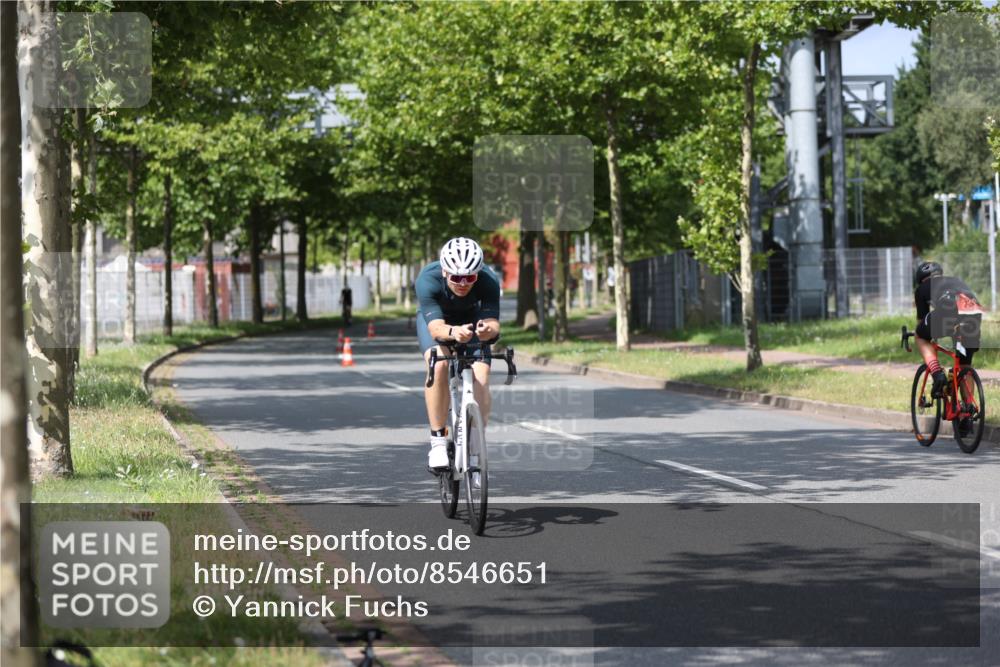 10.08.2025 - GEWOBA Citytriathlon Bremen Yannick Fuchs http://msf.ph/oto/8546651 10.08.2025 12:08:17 Radfahren 595, 661 meine-sportfotos.de