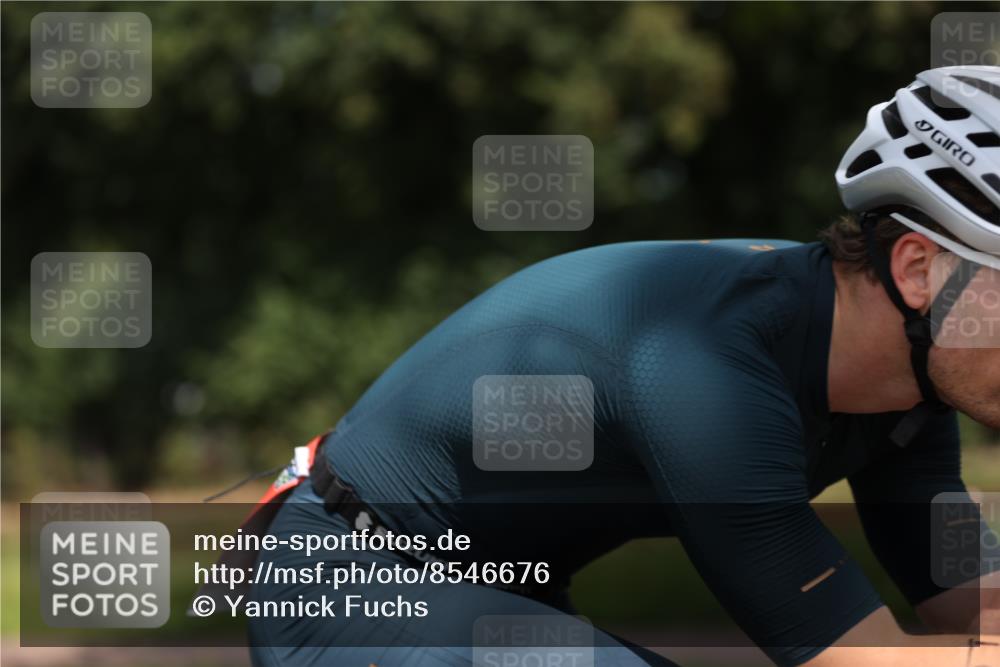 10.08.2025 - GEWOBA Citytriathlon Bremen Yannick Fuchs http://msf.ph/oto/8546676 10.08.2025 12:08:18 Radfahren 595, 661 meine-sportfotos.de