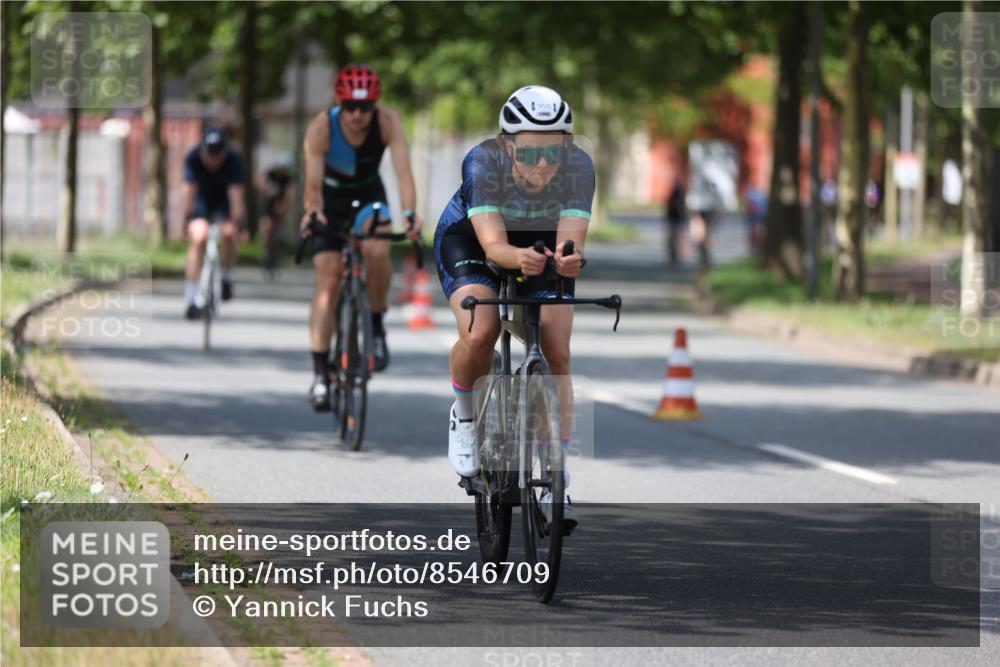 10.08.2025 - GEWOBA Citytriathlon Bremen Yannick Fuchs http://msf.ph/oto/8546709 10.08.2025 13:02:38 Radfahren 607, 647, 661, 712, 911, 955 meine-sportfotos.de