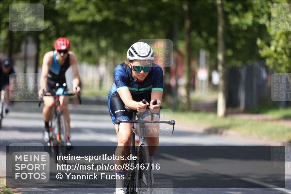 10.08.2025 - GEWOBA Citytriathlon Bremen Yannick Fuchs http://msf.ph/oto/8546716 10.08.2025 13:02:38 Radfahren 607, 647, 661, 712, 911, 955 meine-sportfotos.de