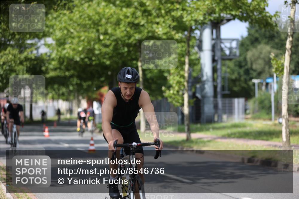 10.08.2025 - GEWOBA Citytriathlon Bremen Yannick Fuchs http://msf.ph/oto/8546736 10.08.2025 12:08:29 Radfahren 595, 597, 603, 608, 661, 672, 737, 797 meine-sportfotos.de