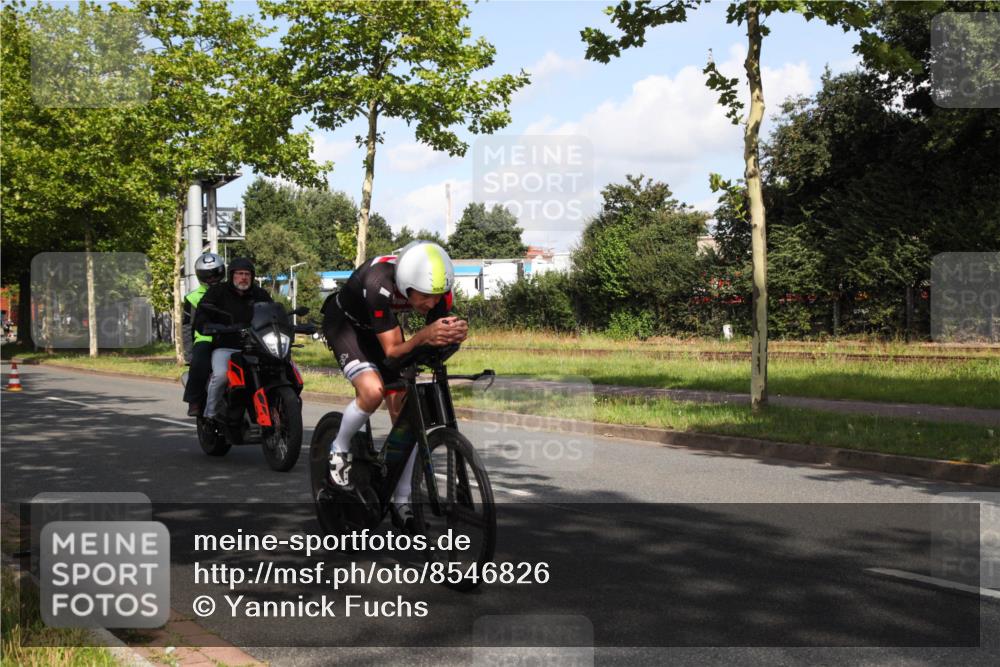 10.08.2025 - GEWOBA Citytriathlon Bremen Yannick Fuchs http://msf.ph/oto/8546826 10.08.2025 10:43:50 Radfahren 179, 217, 425, 487, 507 meine-sportfotos.de