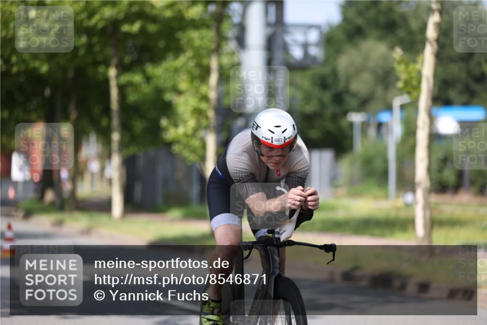 10.08.2025 - GEWOBA Citytriathlon Bremen Yannick Fuchs http://msf.ph/oto/8546871 10.08.2025 12:08:47 Radfahren 608, 619, 672, 677, 684, 737, 797, 850, 883 meine-sportfotos.de
