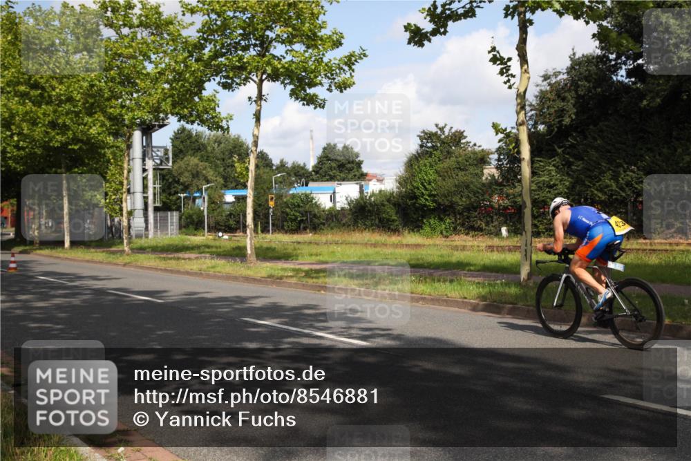 10.08.2025 - GEWOBA Citytriathlon Bremen Yannick Fuchs http://msf.ph/oto/8546881 10.08.2025 10:46:57 Radfahren  meine-sportfotos.de