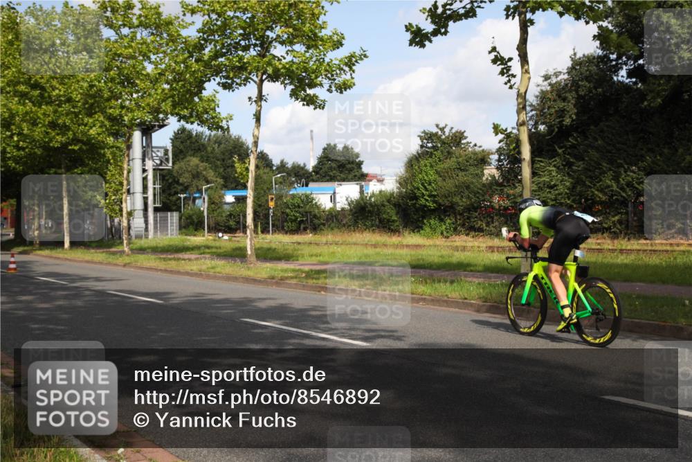 10.08.2025 - GEWOBA Citytriathlon Bremen Yannick Fuchs http://msf.ph/oto/8546892 10.08.2025 10:47:36 Radfahren 205 meine-sportfotos.de