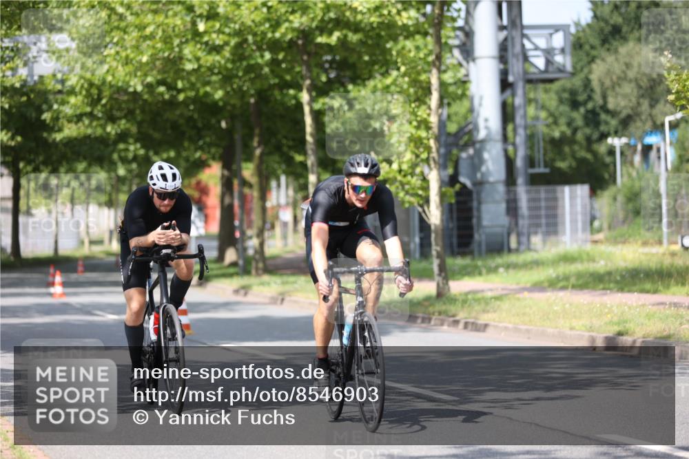 10.08.2025 - GEWOBA Citytriathlon Bremen Yannick Fuchs http://msf.ph/oto/8546903 10.08.2025 12:08:52 Radfahren 608, 619, 677, 684, 727, 797, 850, 883 meine-sportfotos.de