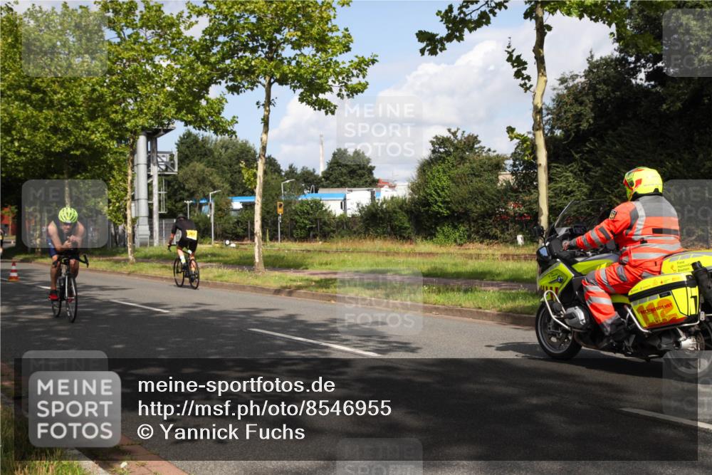 10.08.2025 - GEWOBA Citytriathlon Bremen Yannick Fuchs http://msf.ph/oto/8546955 10.08.2025 10:48:33 Radfahren 127, 129, 423, 434, 471, 494 meine-sportfotos.de