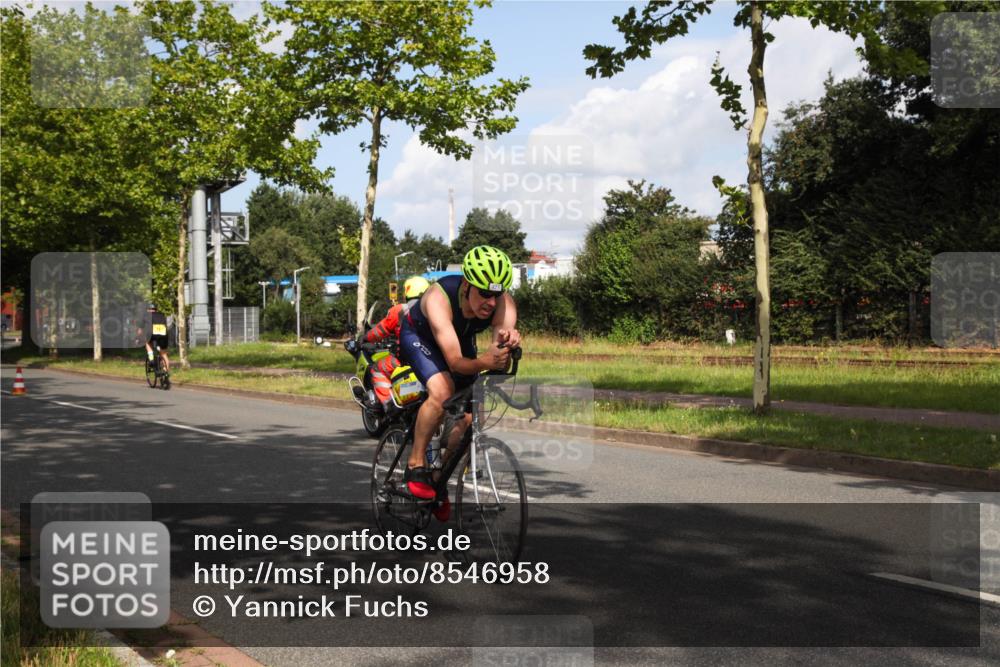 10.08.2025 - GEWOBA Citytriathlon Bremen Yannick Fuchs http://msf.ph/oto/8546958 10.08.2025 10:48:33 Radfahren 127, 129, 423, 434, 471, 494 meine-sportfotos.de