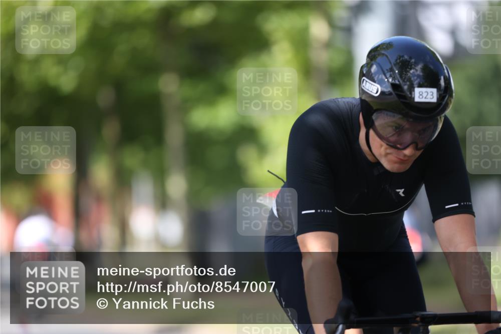 10.08.2025 - GEWOBA Citytriathlon Bremen Yannick Fuchs http://msf.ph/oto/8547007 10.08.2025 13:03:42 Radfahren 676, 753, 812, 823, 908, 925, 1007 meine-sportfotos.de