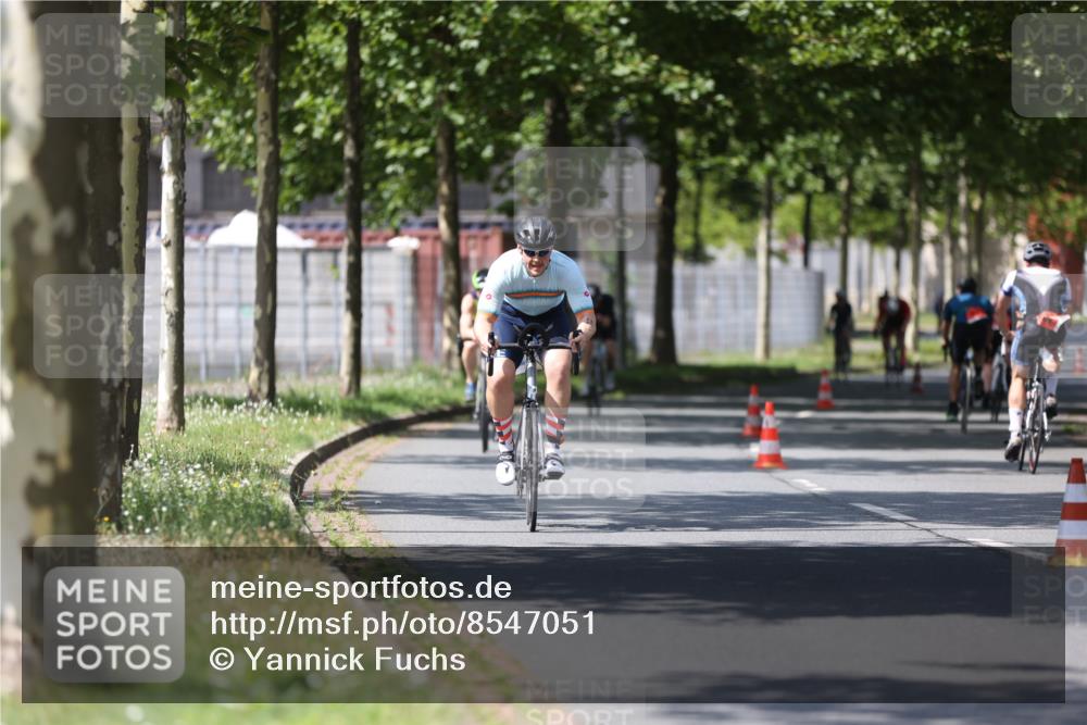 10.08.2025 - GEWOBA Citytriathlon Bremen Yannick Fuchs http://msf.ph/oto/8547051 10.08.2025 13:03:48 Radfahren 574, 676, 685, 753, 812, 823, 908, 925, 965, 1007 meine-sportfotos.de