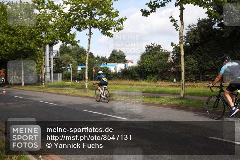10.08.2025 - GEWOBA Citytriathlon Bremen Yannick Fuchs http://msf.ph/oto/8547131 10.08.2025 10:51:22 Radfahren 239, 396, 419, 421 meine-sportfotos.de