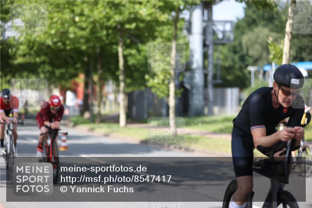 10.08.2025 - GEWOBA Citytriathlon Bremen Yannick Fuchs http://msf.ph/oto/8547417 10.08.2025 12:10:32 Radfahren 629, 644, 647, 656, 710, 712, 722, 730, 748, 755, 819, 889, 1014 meine-sportfotos.de