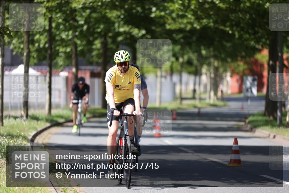 10.08.2025 - GEWOBA Citytriathlon Bremen Yannick Fuchs http://msf.ph/oto/8547745 10.08.2025 13:08:09 Radfahren 626, 643, 666, 687, 689, 792, 838, 852 meine-sportfotos.de