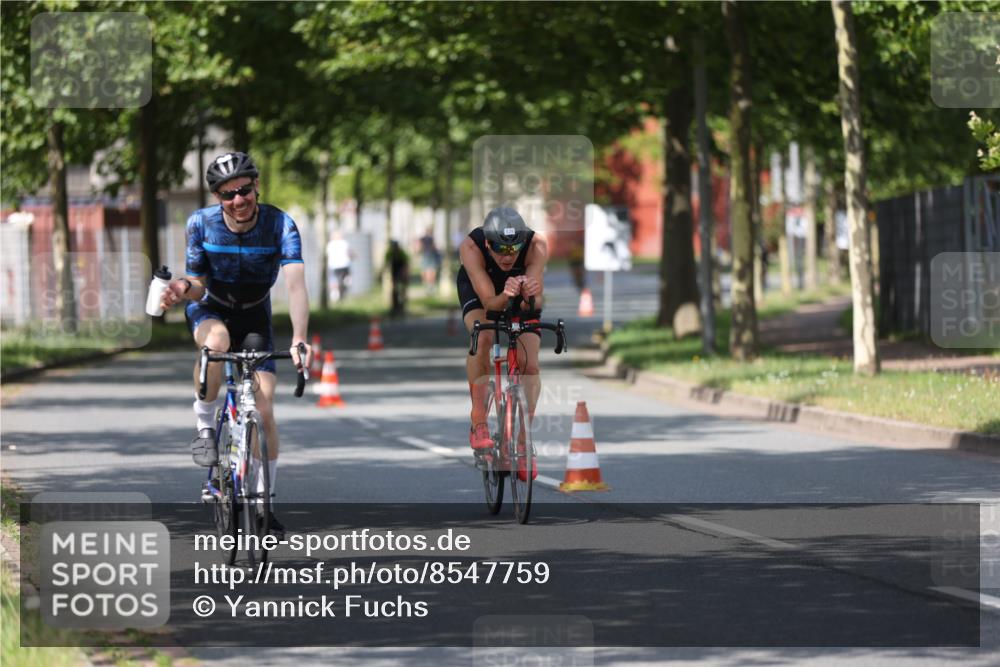 10.08.2025 - GEWOBA Citytriathlon Bremen Yannick Fuchs http://msf.ph/oto/8547759 10.08.2025 12:11:47 Radfahren 578, 583, 699, 702, 752 meine-sportfotos.de