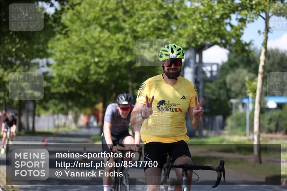 10.08.2025 - GEWOBA Citytriathlon Bremen Yannick Fuchs http://msf.ph/oto/8547760 10.08.2025 13:08:11 Radfahren 626, 643, 666, 687, 689, 792, 838, 852 meine-sportfotos.de