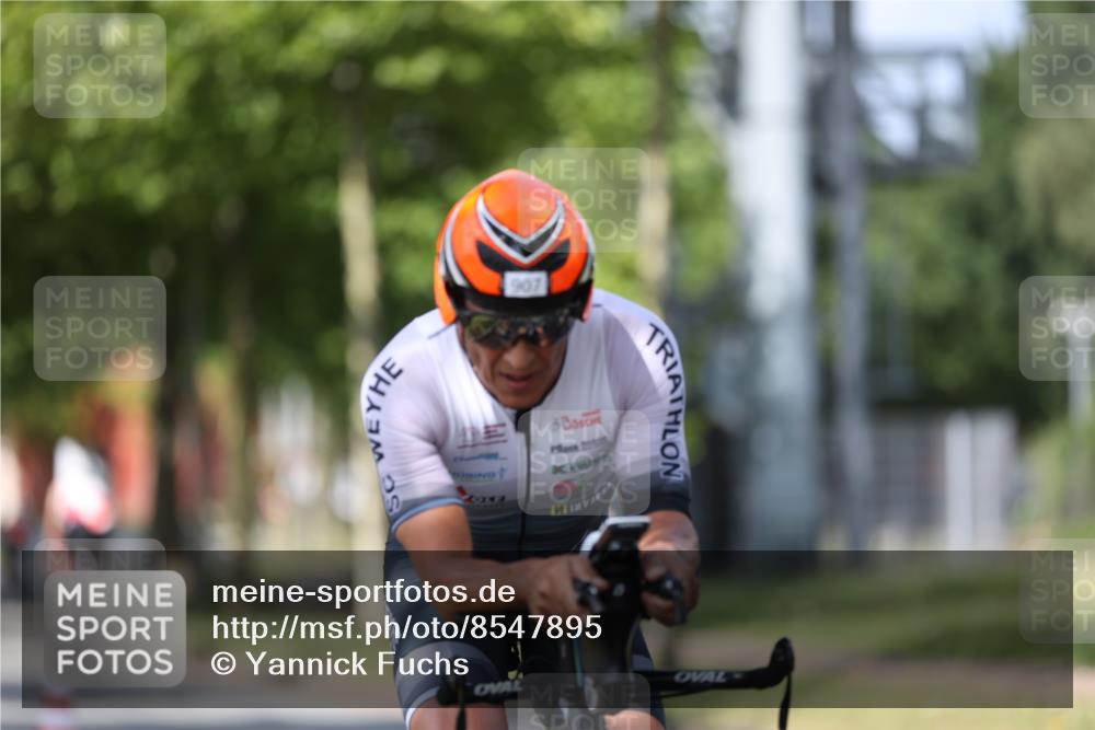 10.08.2025 - GEWOBA Citytriathlon Bremen Yannick Fuchs http://msf.ph/oto/8547895 10.08.2025 12:12:07 Radfahren 576, 605, 667, 699, 702, 751, 799, 816, 907, 1003 meine-sportfotos.de