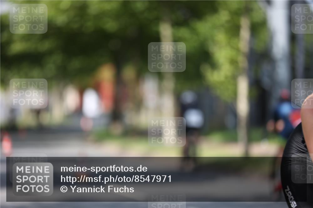 10.08.2025 - GEWOBA Citytriathlon Bremen Yannick Fuchs http://msf.ph/oto/8547971 10.08.2025 12:12:25 Radfahren 605, 751, 769, 875, 932, 1012 meine-sportfotos.de