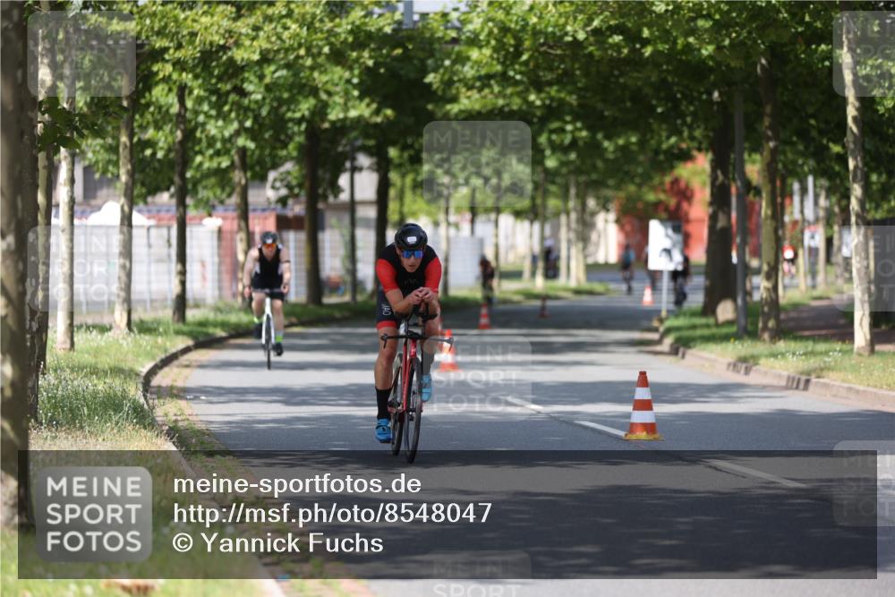 10.08.2025 - GEWOBA Citytriathlon Bremen Yannick Fuchs http://msf.ph/oto/8548047 10.08.2025 12:12:42 Radfahren 640, 692, 769, 771, 851, 885, 1012 meine-sportfotos.de