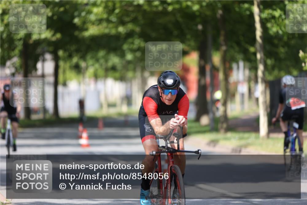 10.08.2025 - GEWOBA Citytriathlon Bremen Yannick Fuchs http://msf.ph/oto/8548056 10.08.2025 12:12:42 Radfahren 640, 692, 769, 771, 851, 885, 1012 meine-sportfotos.de