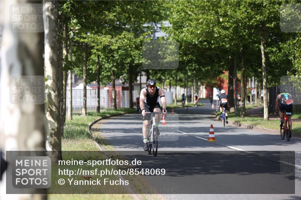 10.08.2025 - GEWOBA Citytriathlon Bremen Yannick Fuchs http://msf.ph/oto/8548069 10.08.2025 12:12:44 Radfahren 640, 692, 769, 771, 851, 884, 885, 1012 meine-sportfotos.de