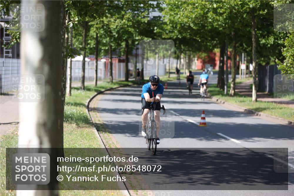 10.08.2025 - GEWOBA Citytriathlon Bremen Yannick Fuchs http://msf.ph/oto/8548072 10.08.2025 13:10:16 Radfahren 642, 752, 763, 776, 919, 922, 947, 1037 meine-sportfotos.de
