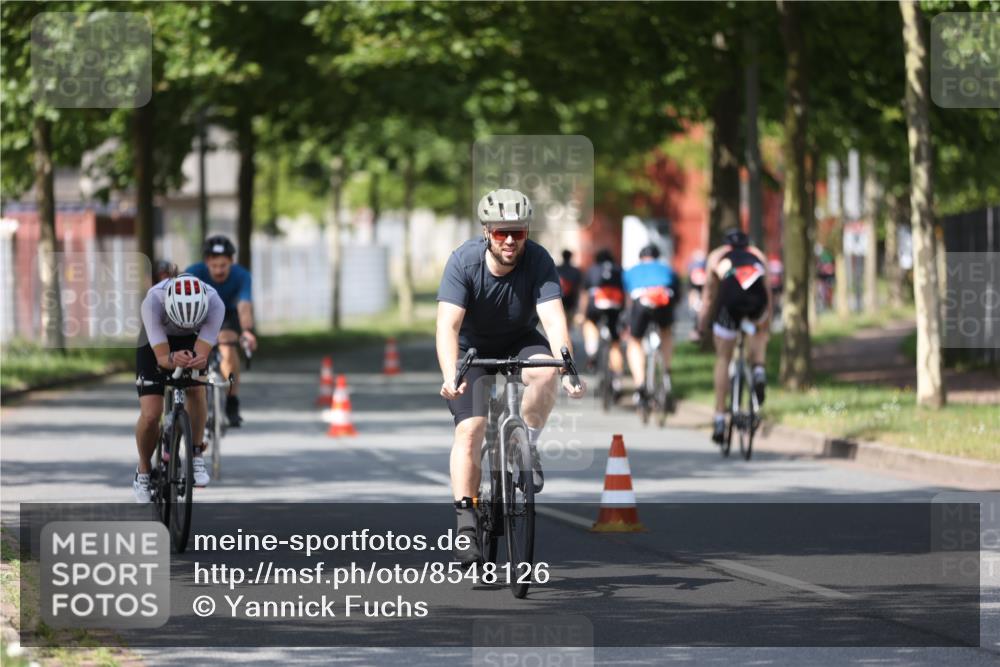 10.08.2025 - GEWOBA Citytriathlon Bremen Yannick Fuchs http://msf.ph/oto/8548126 10.08.2025 12:12:57 Radfahren 640, 675, 745, 767, 771, 884, 885, 960 meine-sportfotos.de