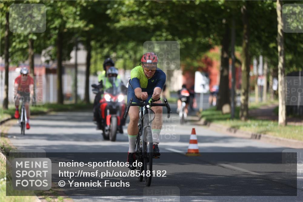 10.08.2025 - GEWOBA Citytriathlon Bremen Yannick Fuchs http://msf.ph/oto/8548182 10.08.2025 12:13:14 Radfahren 675, 760, 767, 774, 1013, 1026 meine-sportfotos.de