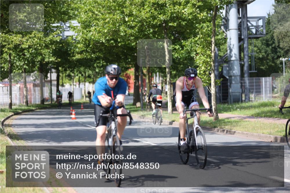 10.08.2025 - GEWOBA Citytriathlon Bremen Yannick Fuchs http://msf.ph/oto/8548350 10.08.2025 12:13:47 Radfahren 552, 568, 590, 612, 621, 649, 664, 733, 770, 776, 823, 863, 916, 1017 meine-sportfotos.de