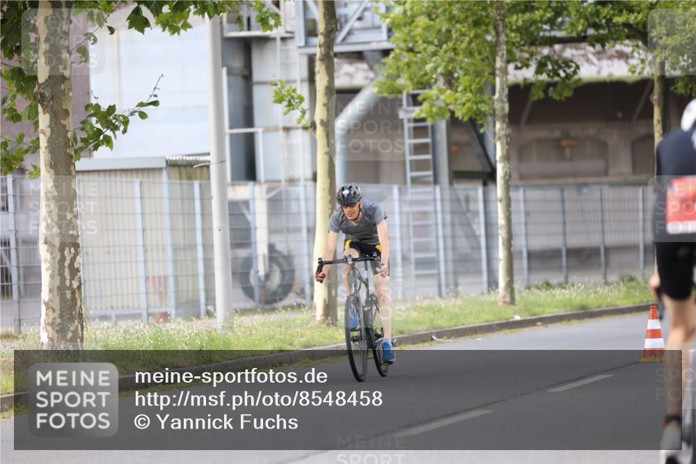 10.08.2025 - GEWOBA Citytriathlon Bremen Yannick Fuchs http://msf.ph/oto/8548458 10.08.2025 13:15:11 Radfahren 736, 765, 826, 913 meine-sportfotos.de