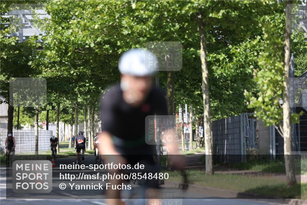 10.08.2025 - GEWOBA Citytriathlon Bremen Yannick Fuchs http://msf.ph/oto/8548480 10.08.2025 12:14:11 Radfahren 587, 615, 616, 630, 655, 689, 788, 793, 801, 873, 950, 951, 1030 meine-sportfotos.de