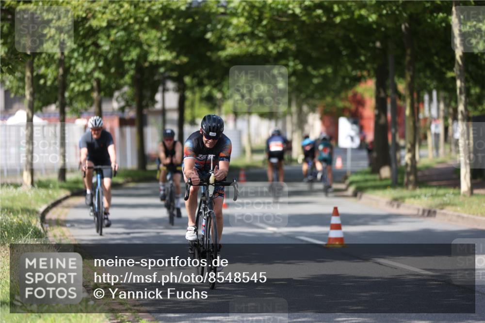 10.08.2025 - GEWOBA Citytriathlon Bremen Yannick Fuchs http://msf.ph/oto/8548545 10.08.2025 12:14:25 Radfahren 616, 630, 655, 681, 708, 735, 738, 788, 793, 801, 806, 888, 1030 meine-sportfotos.de