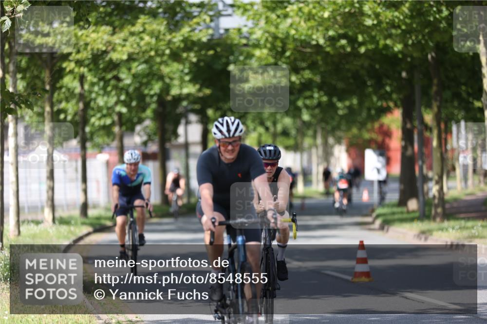 10.08.2025 - GEWOBA Citytriathlon Bremen Yannick Fuchs http://msf.ph/oto/8548555 10.08.2025 12:14:27 Radfahren 616, 630, 655, 681, 708, 735, 738, 793, 801, 806, 838, 888 meine-sportfotos.de