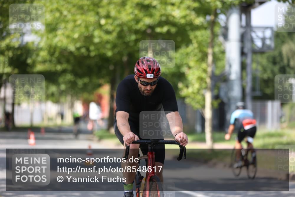 10.08.2025 - GEWOBA Citytriathlon Bremen Yannick Fuchs http://msf.ph/oto/8548617 10.08.2025 12:14:39 Radfahren 632, 635, 681, 708, 735, 736, 738, 806, 838 meine-sportfotos.de