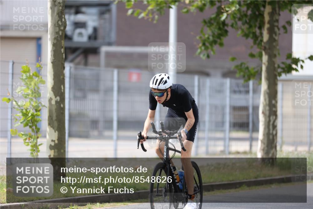 10.08.2025 - GEWOBA Citytriathlon Bremen Yannick Fuchs http://msf.ph/oto/8548626 10.08.2025 13:16:18 Radfahren 591, 632, 892 meine-sportfotos.de