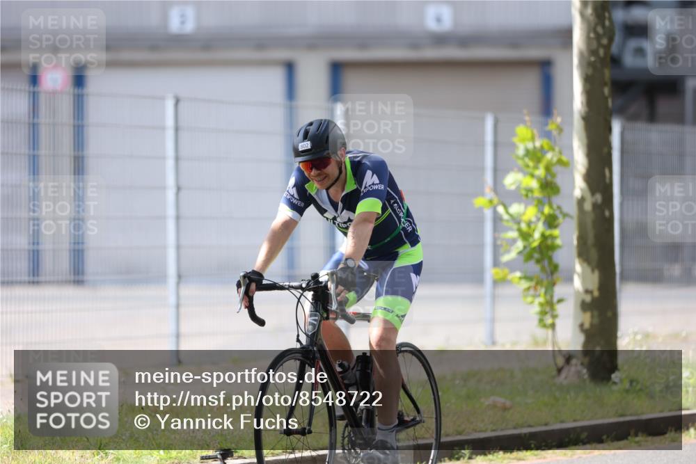 10.08.2025 - GEWOBA Citytriathlon Bremen Yannick Fuchs http://msf.ph/oto/8548722 10.08.2025 13:17:03 Radfahren 602, 720, 802, 870, 921 meine-sportfotos.de