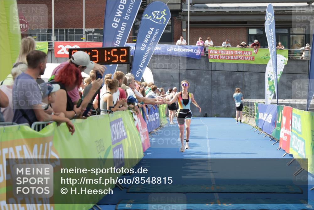 10.08.2025 - GEWOBA Citytriathlon Bremen H.Heesch http://msf.ph/oto/8548815 10.08.2025 11:35:34 Ziel 480 meine-sportfotos.de