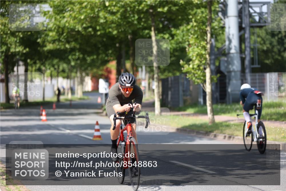 10.08.2025 - GEWOBA Citytriathlon Bremen Yannick Fuchs http://msf.ph/oto/8548863 10.08.2025 12:15:23 Radfahren 564, 591, 643, 834, 852, 858, 876, 947 meine-sportfotos.de