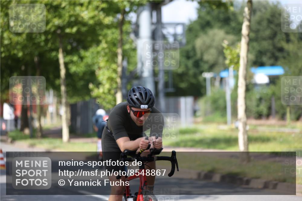 10.08.2025 - GEWOBA Citytriathlon Bremen Yannick Fuchs http://msf.ph/oto/8548867 10.08.2025 12:15:24 Radfahren 564, 591, 643, 834, 852, 858, 876, 947 meine-sportfotos.de