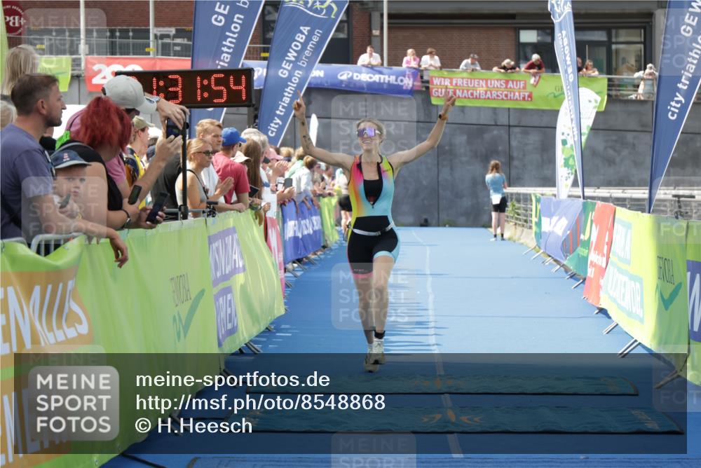 10.08.2025 - GEWOBA Citytriathlon Bremen H.Heesch http://msf.ph/oto/8548868 10.08.2025 11:35:36 Ziel 480 meine-sportfotos.de