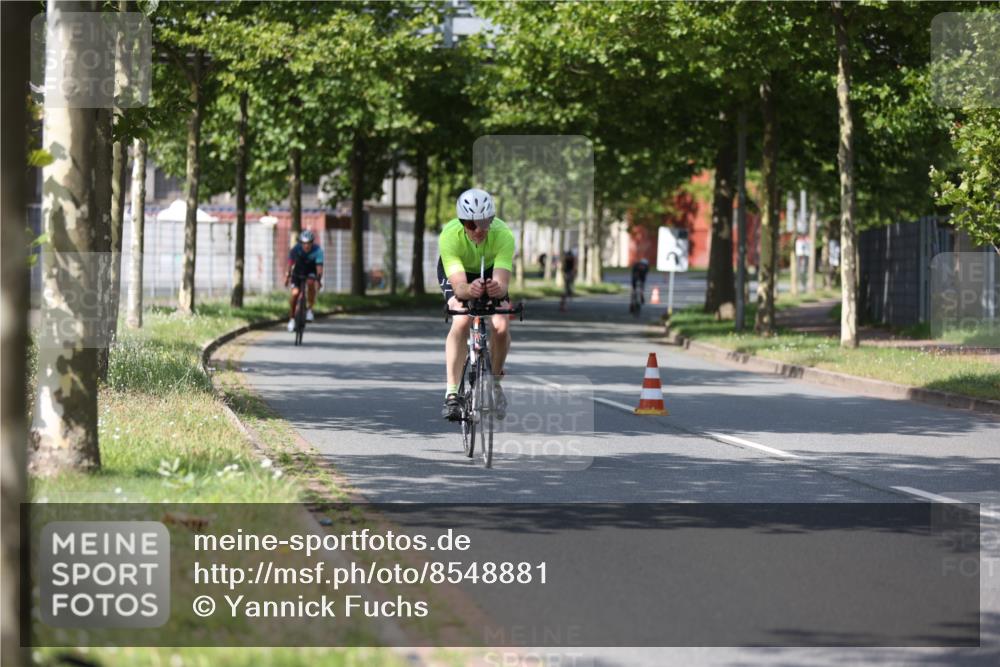 10.08.2025 - GEWOBA Citytriathlon Bremen Yannick Fuchs http://msf.ph/oto/8548881 10.08.2025 12:15:29 Radfahren 591, 641, 643, 834, 858, 876 meine-sportfotos.de