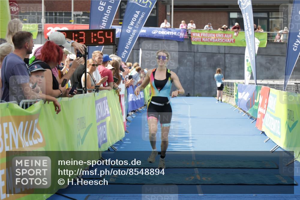 10.08.2025 - GEWOBA Citytriathlon Bremen H.Heesch http://msf.ph/oto/8548894 10.08.2025 11:35:36 Ziel 480 meine-sportfotos.de