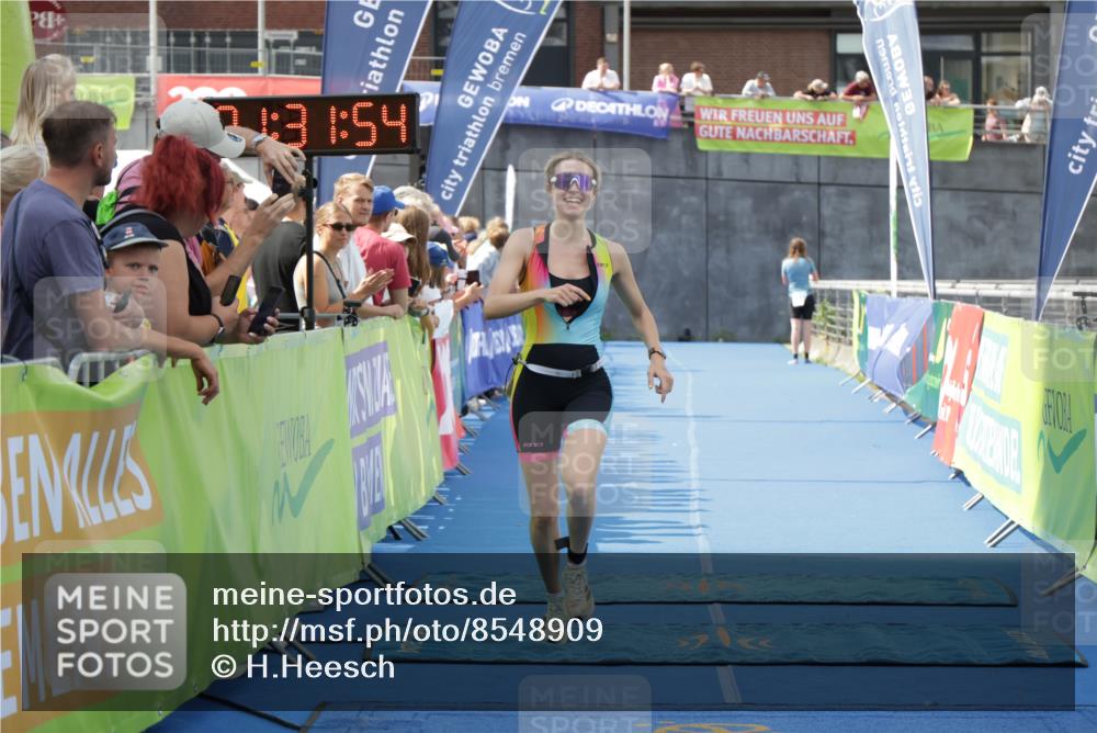 10.08.2025 - GEWOBA Citytriathlon Bremen H.Heesch http://msf.ph/oto/8548909 10.08.2025 11:35:36 Ziel 480 meine-sportfotos.de