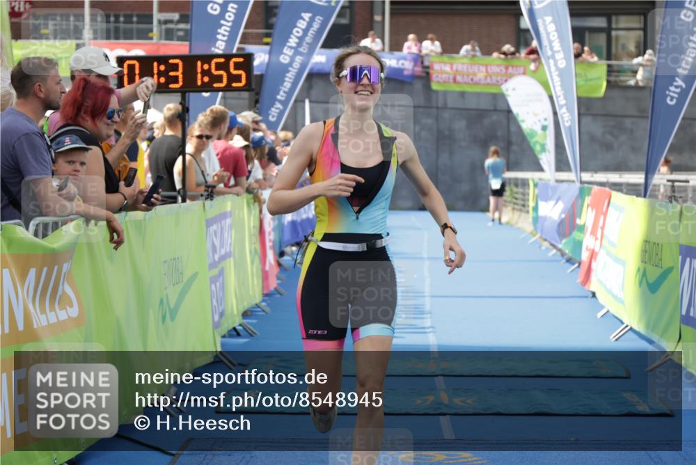 10.08.2025 - GEWOBA Citytriathlon Bremen H.Heesch http://msf.ph/oto/8548945 10.08.2025 11:35:37 Ziel 480 meine-sportfotos.de